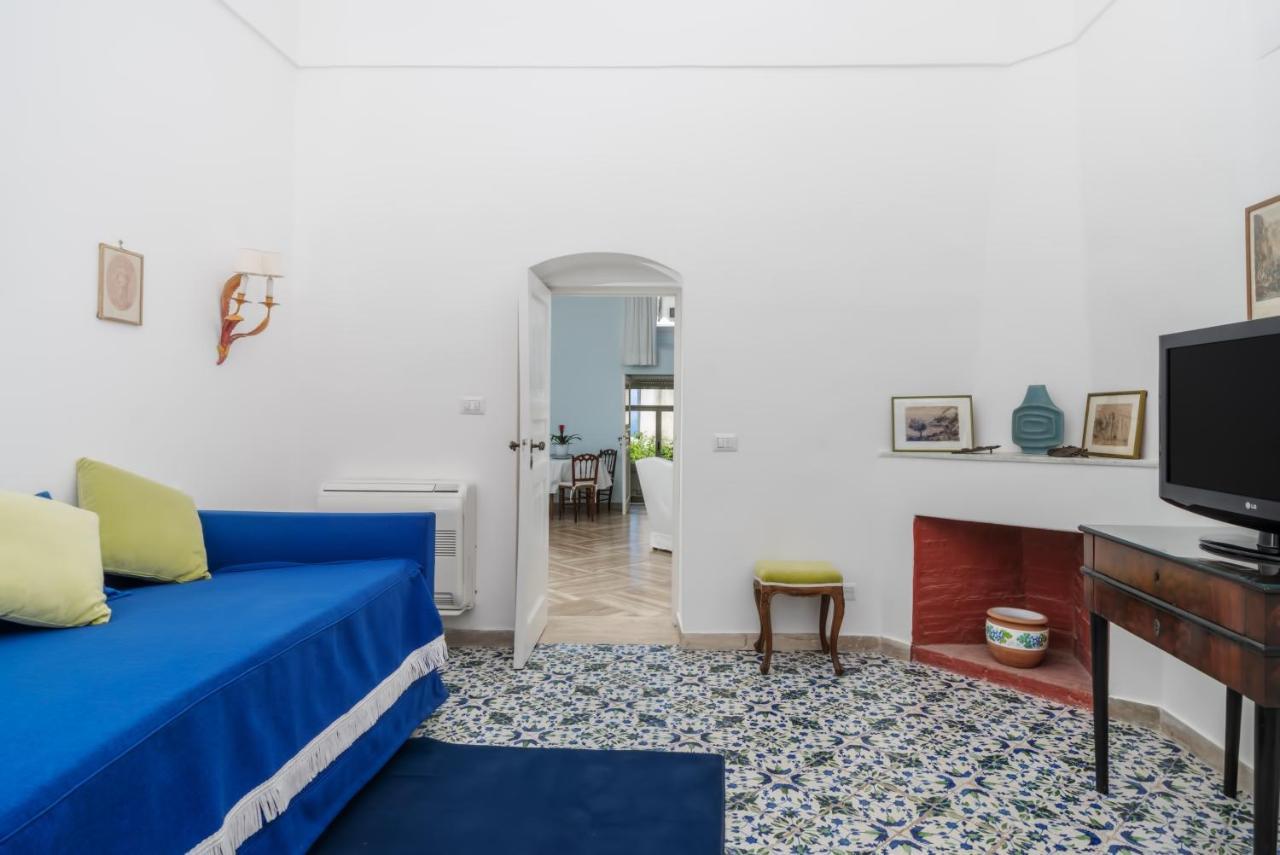 I Tre Soli Apartments By Caprirooms Exterior foto
