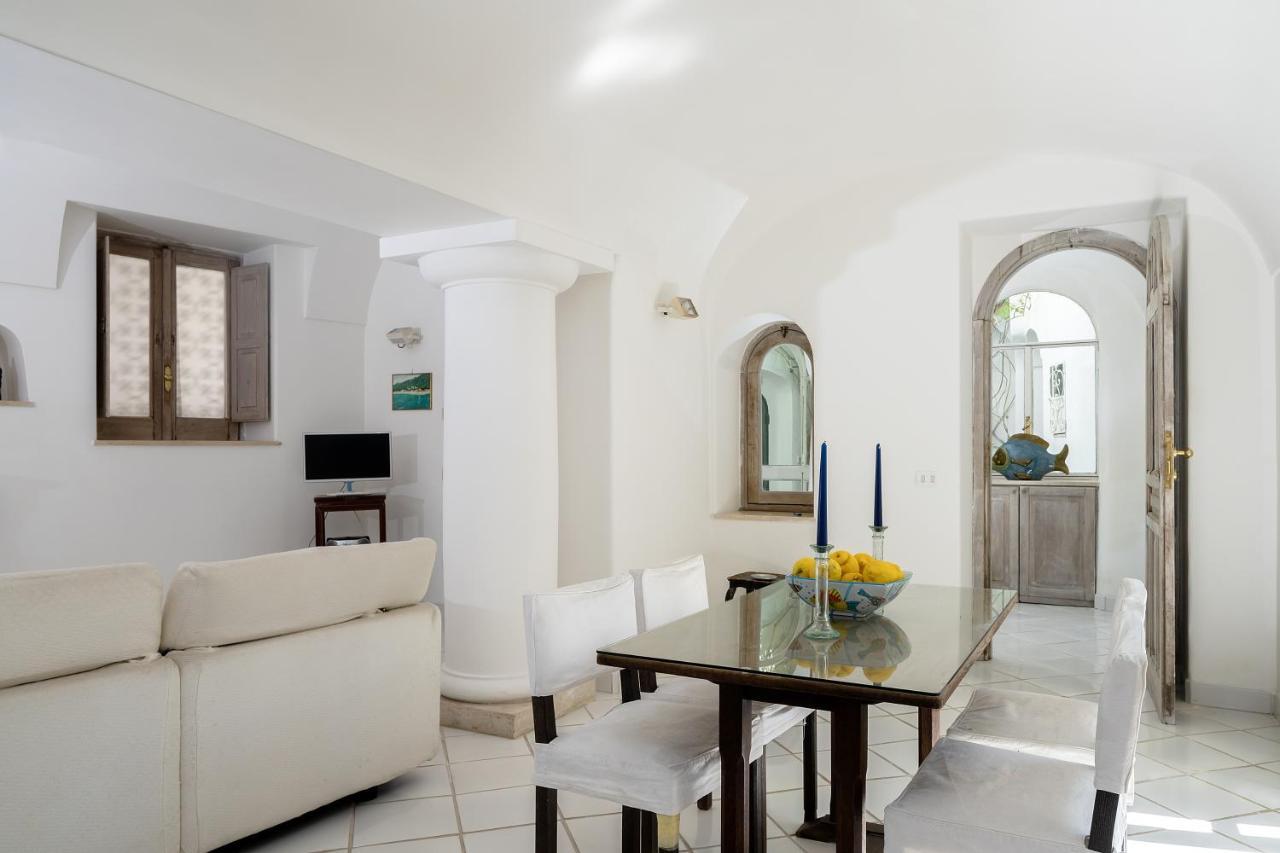 I Tre Soli Apartments By Caprirooms Exterior foto